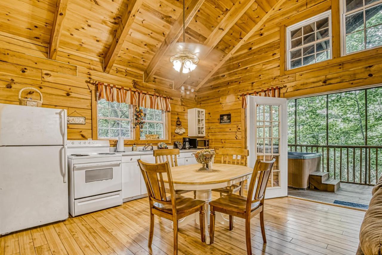The Hideaway Villa Sautee Nacoochee Bagian luar foto